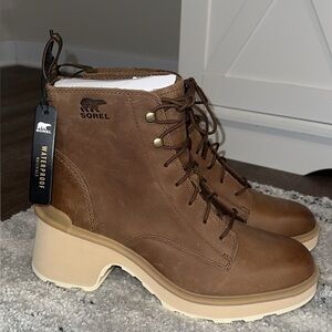 Sorel Women's Tan High Line Boots